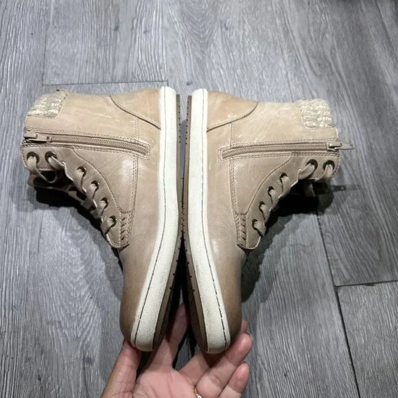 Taos Respect Womens Size 9 Taupe Leather Mid Zip Up Casual Hiking, Sneakers - Picture 10 of 10